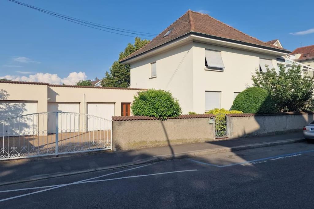 Charmant Appart. Dans Une Villa Saint-Louis  Exteriér fotografie